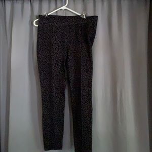 Leopard pattern Women’s crop pants